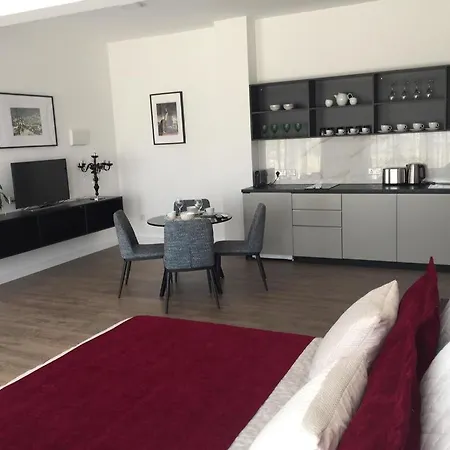 A.v 公寓 拉纳卡